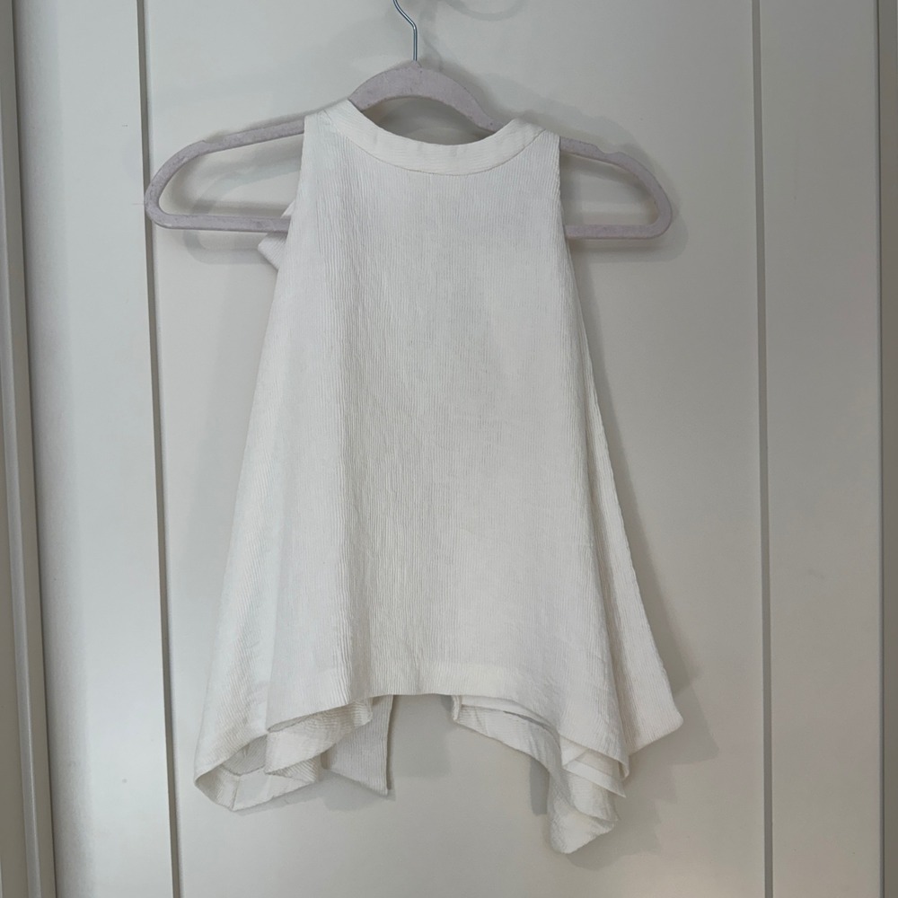Elliatt White Textured High Neck Open Back Sleeveless Top E3091604 XS